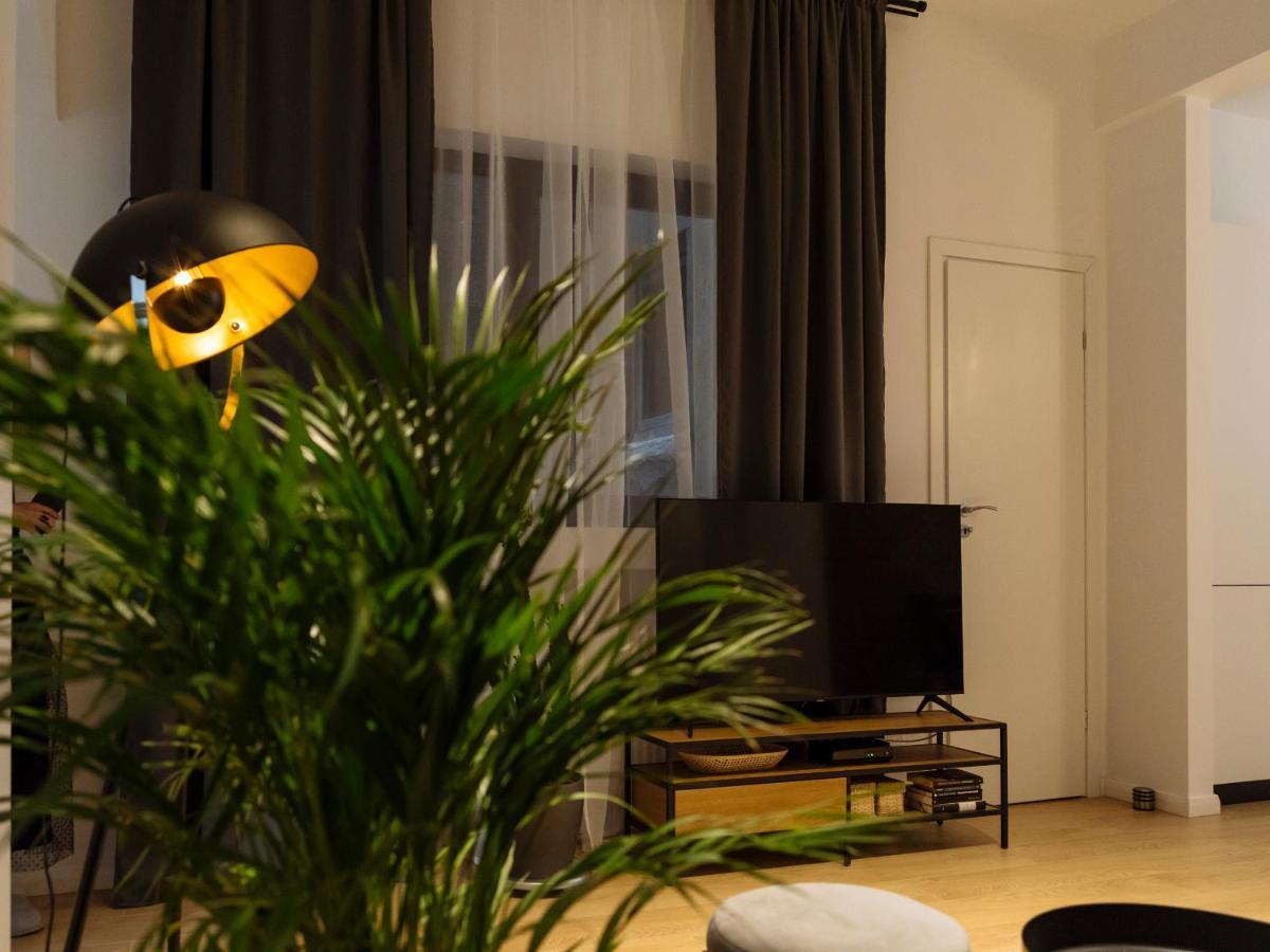 Bright 3Br Flat - Top Location - Green View Balcony 布加勒斯特 外观 照片